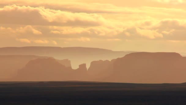 Monument Valley en la madrugada — Vídeo de stock