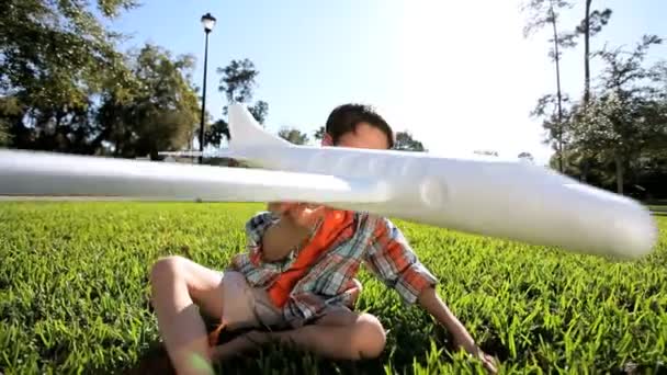 Caucasian Boys Flying Dreams with Homemade Glider — Stock Video