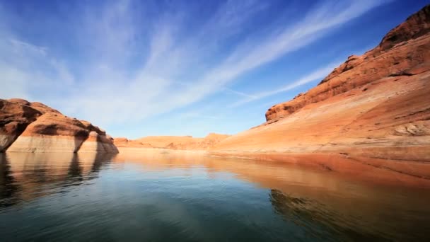 Niveles de agua más bajos en Lake Powell, Arizona — Vídeo de stock