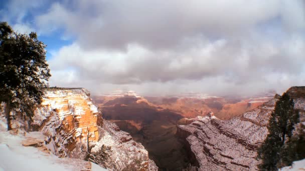 Time-lapse σύννεφα πάνω από το grand canyon χιόνι — Αρχείο Βίντεο