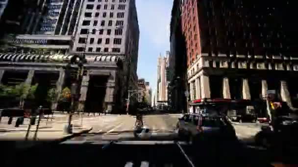 P.o.v λήξη χρόνου οδήγησης του midtown Μανχάταν, Νέα Υόρκη, ΗΠΑ — Αρχείο Βίντεο