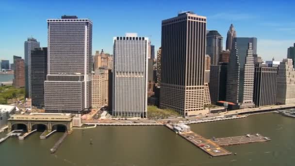 Vista aérea de la Terminal de Ferry, que sirve al Distrito Financiero, NY, EE.UU. — Vídeos de Stock