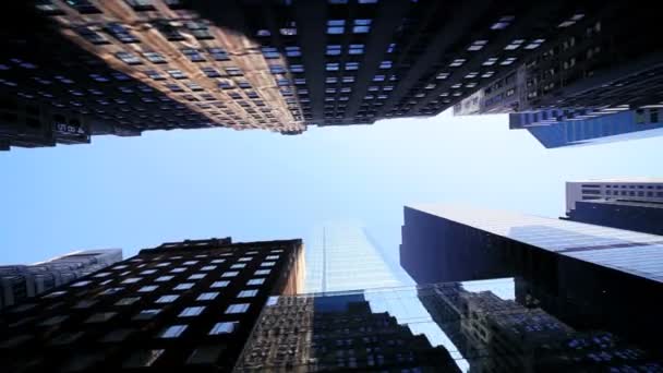 Gebouwen van de stad van grote hoogte weergave — Stockvideo