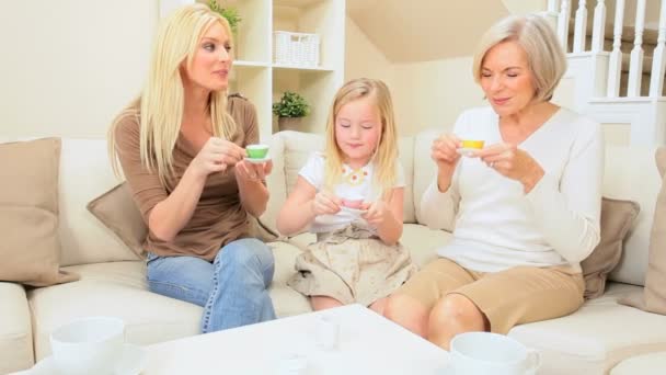 Família Festa do chá feminino — Vídeo de Stock