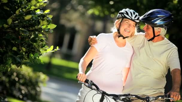 Portrait of Fit & Healthy Cycling Seniors — Stock Video