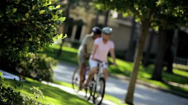 Senior Couple Healthy Cycling Lifestyle — Stock Video