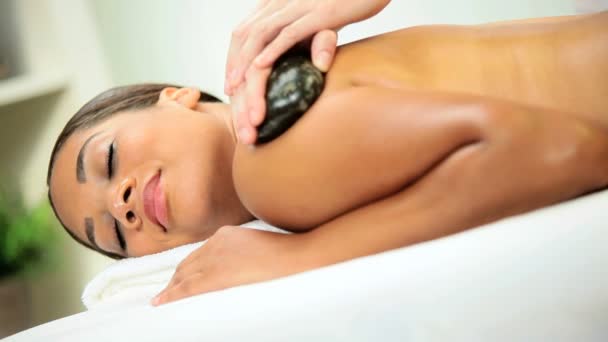 Health Spa Client Having Hot Stone Massage Therapy — Stock Video