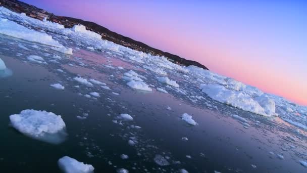浮冰在黄昏的颜色 — 图库视频影像