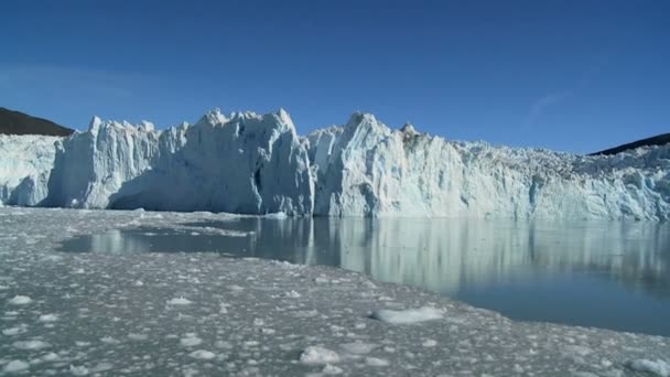 Melting Sea Ice & Glaciers in the Arctic — Stock Video