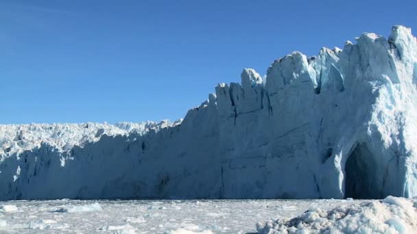 Eisgletscher in der Arktis — Stockvideo