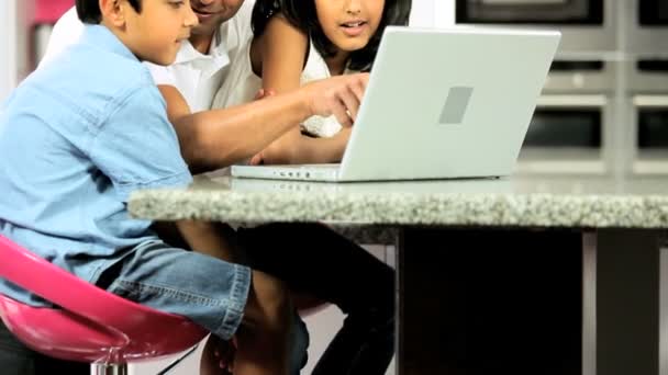 Young Asian Father & Children Using Laptop — Stock Video