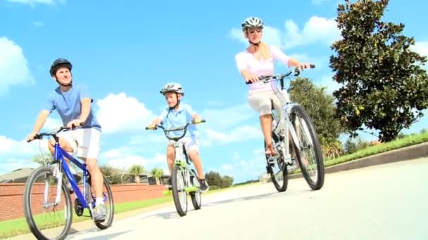 Family Healthy Cycling Fitness — Stock Video