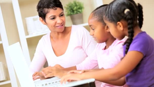 Little Ethnic Girls Using Laptop Computer — Stock Video