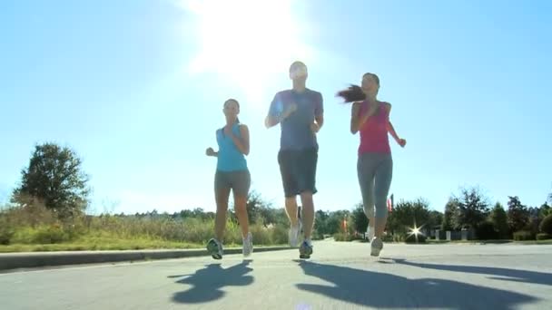 Jeune Garder la forme — Video