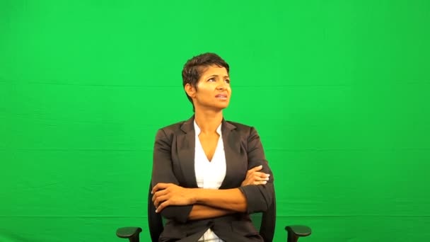 African American Femme déception environnement d'affaires virtuel — Video