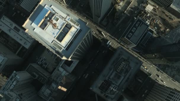 Vista vertical aérea de arranha-céus e ruas congestionadas, EUA — Vídeo de Stock