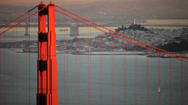 San francisco mellan två broar — Stockvideo