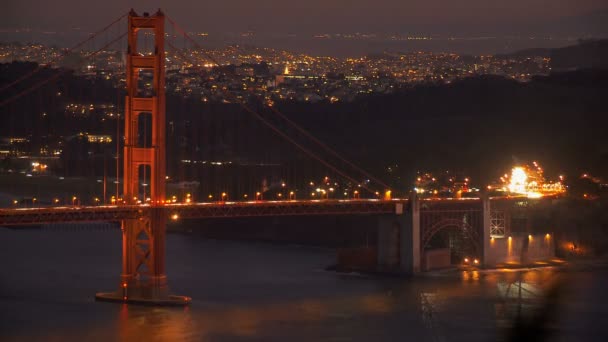 Czas wygaśnięcia noc ruchu złoty most bramy — Wideo stockowe