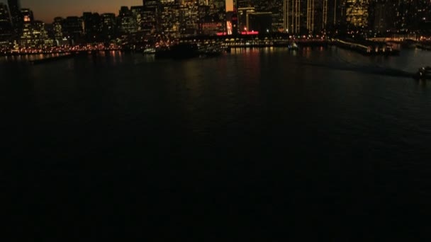 Luchtfoto zonsondergang helikopter weergave van Fisherman's wharf, san francisco, — Stockvideo