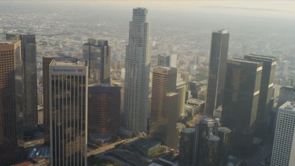 Vista aérea del distrito financiero de la ciudad, Los Ángeles, EE.UU. — Vídeos de Stock
