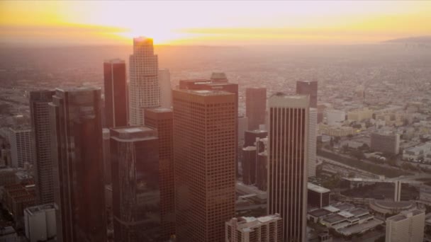 Vista aérea dos edifícios da cidade Los Angeles, EUA — Vídeo de Stock