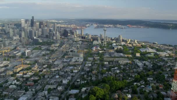 Vista aérea Space Needle Downtown Seattle, Estados Unidos — Vídeo de stock