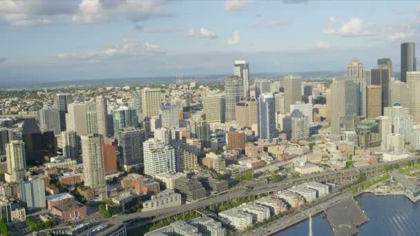 Vista aérea costera Waterfront Park Downtown Seattle, Estados Unidos — Vídeos de Stock