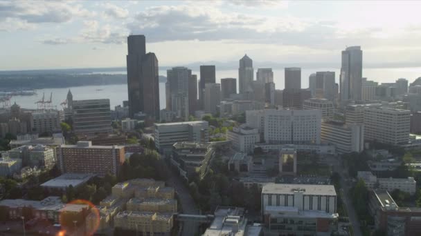 Вид с воздуха Downtown Seattle Business Center, USA — стоковое видео