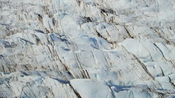 Glaciar cubierto de morrena — Vídeos de Stock