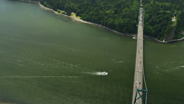 Αεροφωτογραφία Lions Gate κρεμαστή γέφυρα, Βανκούβερ — Αρχείο Βίντεο