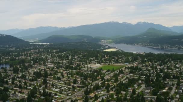 Вид с воздуха на город в Канаде — стоковое видео