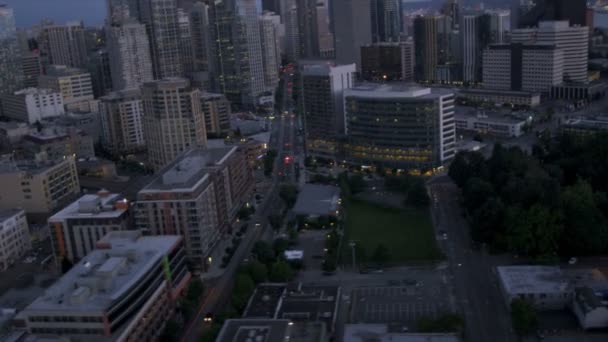 空中超高層ビル ビュー ダウンタウン シアトルの国際的な都市、アメリカ合衆国 — ストック動画