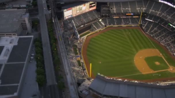 Vista aérea del atardecer Safeco Field Baseball Stadium, Seattle, EE.UU. — Vídeo de stock