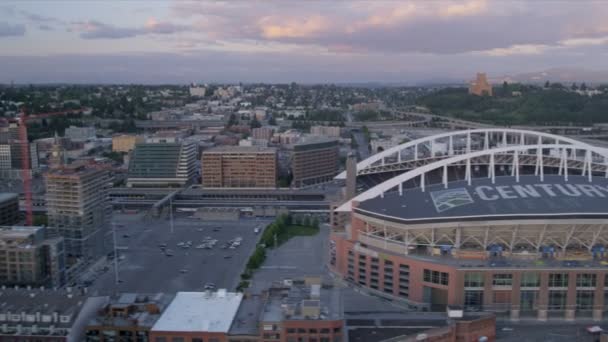 Vista aérea do por do sol CenturyLink Field Baseball Stadium, Seattle, EUA — Vídeo de Stock
