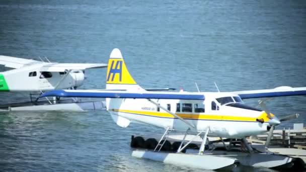 Watervliegtuig voorbereiden opstijgen, vancouver — Stockvideo