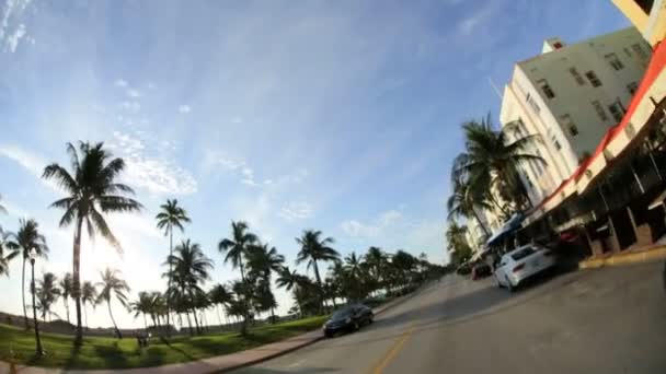 Ocean drive üzerinde sürüş — Stok video
