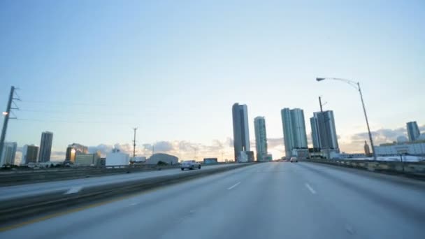Conduciendo por el centro de Miami — Vídeo de stock