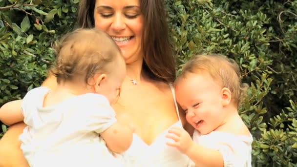 Mother with children in park — Stock Video