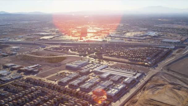 Luchtfoto woestijn ontwikkeling land en commercieel vastgoed — Stockvideo