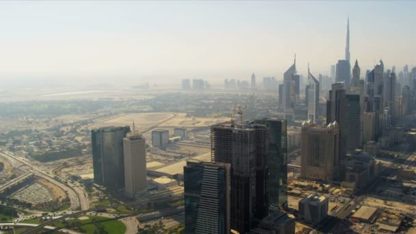Αεροφωτογραφία cosmopolitan στο κέντρο της πόλης Ντουμπάι — Αρχείο Βίντεο