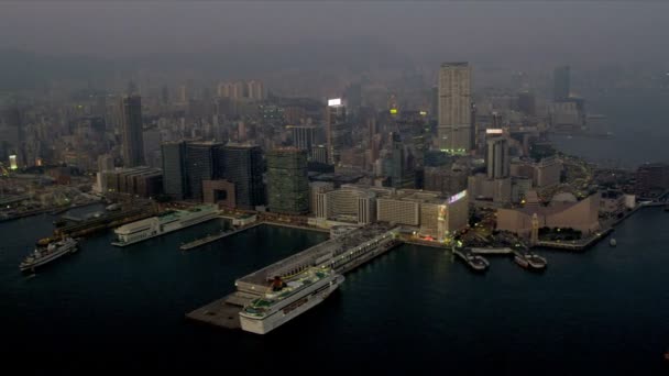 Вид с воздуха на океанический терминал, Коулун, Гонконг — стоковое видео