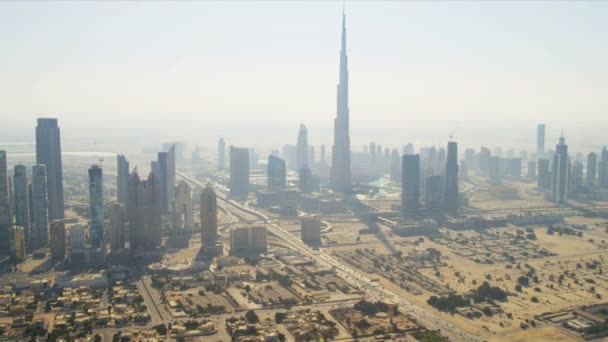 Αεροφωτογραφία burj khalifa στο κέντρο της πόλης Ντουμπάι — Αρχείο Βίντεο