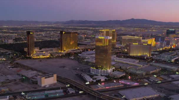 Aerial dusk view Las Vegas — Stock Video