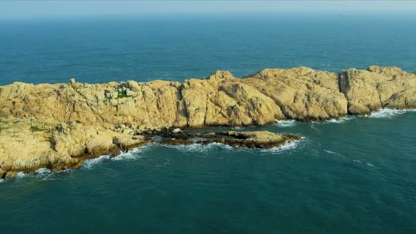 Воздушный вид на прибрежные острова недалеко от Гонконга — стоковое видео
