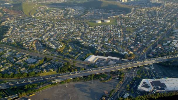 Aerial view of suburban  traffic, Honolulu — Stock Video