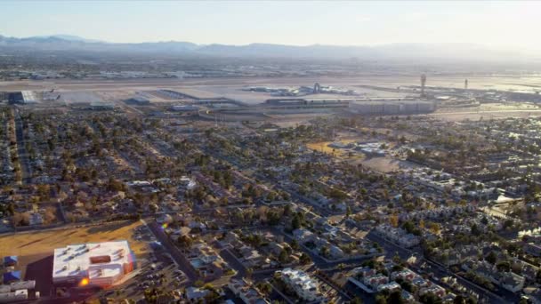 Vista aérea Aeropuerto Internacional McCarran, Las Vegas — Vídeos de Stock