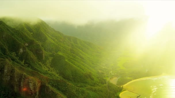 Vue aérienne Chaîne de montagnes Koolau — Video