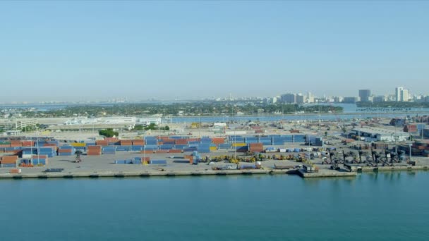 Puerto de contenedores de envío internacional de Miami — Vídeos de Stock