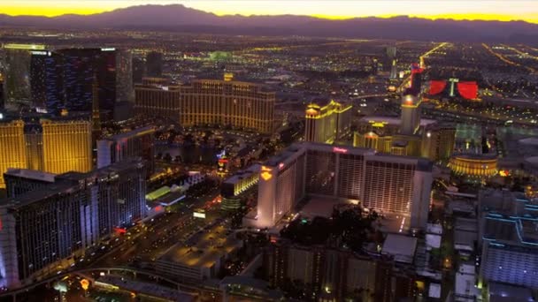 Antenowe słońca oświetlony Las Vegas — Wideo stockowe