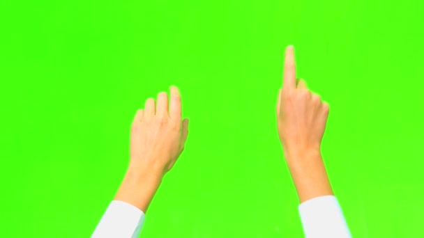 Hand alleen met behulp van virtuele groene scherm-technologie — Stockvideo